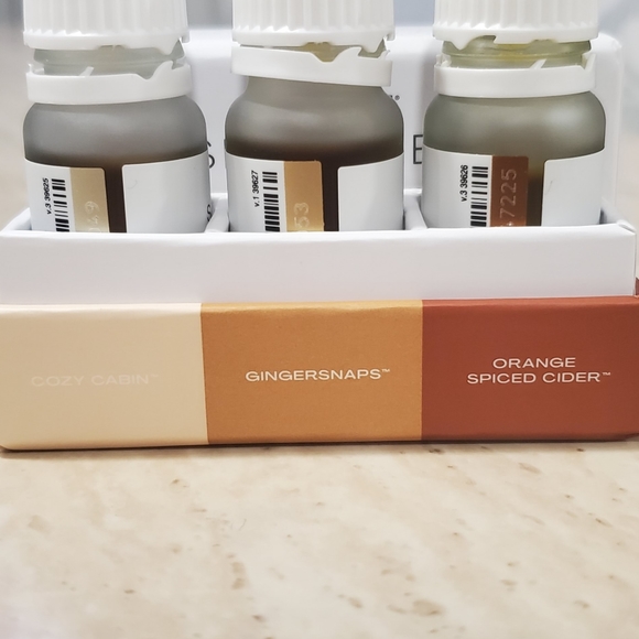 Young Living Fall Collection - Picture 2 of 2